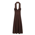 Detail des tiefen V-Ausschnitts und des eleganten Satinstoffs an diesem Neckholder-Maxikleid - XS / Dunkelbraun