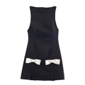 Elegante vestido corto negro de línea A sin mangas con lazos crema y escote en V - XS / Negro