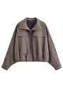 Detalle de chaqueta bomber de espiga con cuello alto y bolsillos grandes simétricos - XS / Espiga Café