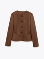 Détail d'une veste en daim marron avec col rond, boutons noirs et ourlet à basque - XS / Brun Foncé