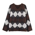 Detail of V-neck argyle knit sweater with sequins and soft mohair texture - S / Coffee & White