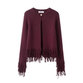 Elegante wijnrode gebreide cardigan met franjes en een gouden knoop bij de ronde hals - S / Bordeauxrood