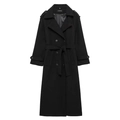 Dettaglio cappotto lungo nero in lana a doppiopetto con cintura coordinata e spalline classiche - S / Nero