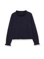 Detail der Rüschen am Ausschnitt und an den Ärmeln des dunkelblauen Strickpullovers - S / Marineblau