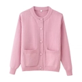 Dames gebreid vest in lichtroze met ronde hals en knopen in een zachte herfststijl - S / Roze