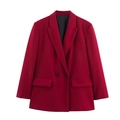Detail van wijnrode double-breasted blazer met gepiekte revers en klepzakken - XS / Bordeauxrood