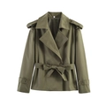 Olijfgroene korte trenchcoat met klassieke revers en een verstelbare tailleriem - S / Groen