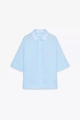 Detaillierte Flachbildaufnahme des hellblauen Kurzarmhemds mit klassischem Revers - S / Himmelblau