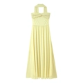 Elegantes hellgelbes Neckholder-Maxikleid mit plissiertem Rock und Twist-Detail vorne - S / Gelb