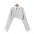 Kurze grau-lila gestreifte Bluse mit weißem Kontrastkragen und Ärmelbündchen im Cropped-Stil - S / Beige