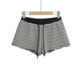 Pantaloncini casual da donna a righe bianche e nere con elastico e coulisse in vita - S / Strisce Bianche e Nere