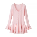 Elegantes rosa langärmliges Strickkleid mit V-Ausschnitt und gestuftem Rüschensaum - S / Rosa