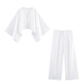 Détail de l'ensemble en lin blanc avec haut à col en V et pantalon large à cordon - XS / Haut Et Bas / Blanc