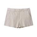 Pantalones cortos casuales de mujer color crema con pliegues verticales y cinturón fino - XS / Shorts