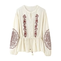Damenbluse in Creme mit roter Stickerei, Kordelzug und Quasten für den Frühling 2025 - XS / Gebrochenes Weiß