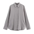Détail de la chemise en coton gris moyen avec boutons cachés et coutures de haute qualité - S / Hauts / Gris
