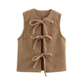 Chaleco de sherpa marrón para niñas con tres lazos decorativos en un estilo minimalista - S / Camel