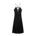 Detail eines schwarzen Satin-Slipkleids mit Spitzenbesatz und Taillenfalten - XS / Schwarz