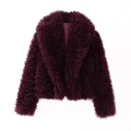 Manteau court en fausse fourrure bordeaux avec texture douce et doublure satin - XS / Bordeaux