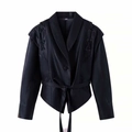 Damen-Jacke aus schwarzem Kunstleder mit Schalkragen, Taillengürtel und Schnürung an der Schulter - S / Schwarz