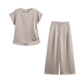 Elegante completo da donna in raso con top a maniche corte e pantaloni larghi - Set Champagne