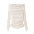 T-shirt in cotone avorio a maniche lunghe con spalle scoperte e design increspato - S / Bianco