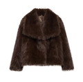 Manteau court en fausse fourrure marron foncé avec revers et texture douce - XS / Marron