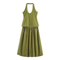 Conjunto de dos piezas verde hierba con top corto halter y falda midi plisada - XS / Verde oliva
