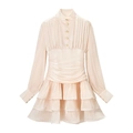 Elegante satijnen champagne jurk met lange mouwen, plooien en een gelaagde rok - S / Licht Champagne