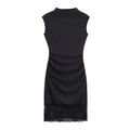 Elegantes schwarzes ärmelloses Kleid mit Raffungen und Spitzenbesatz für den Sommer - XS / Schwarz