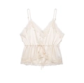 Detailansicht eines eleganten Satin-Camisole mit Wimpernspitze und Knopfleiste - XS / Milchweiß