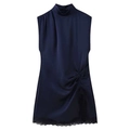 Ärmelloses Satin-Minikleid in Navy mit Stehkragen, Seitendrapierung und Spitzenbesatz - S / Dunkelblau