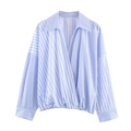 Camicia in popeline a righe blu e bianche da donna con scollo a V ed orlo elastico - XS / Righe blu e bianche