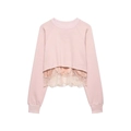 Détails d'un sweat rose court avec bordure en dentelle et finitions côtelées - XS / Rose