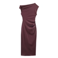 Vestido midi de satén magenta oscuro con un solo hombro y elegantes pliegues laterales - S / Burdeos