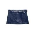 Mini-jupe en cuir verni bleu marine brillant avec ceinture cloutée vue à plat - XS / Mini jupe