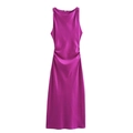 Detalle de los lados fruncidos en un vestido midi de satén fucsia con acabado sedoso - XS / Púrpura
