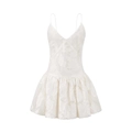 Weißes Mini-Sommerkleid mit Blumenstickerei, V-Ausschnitt und feinen Spaghettiträgern - S / Weiß