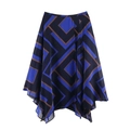 Damen Midirock mit blauem geometrischem Druck und asymmetrischem Saum auf Weiß - XS / Wie gezeigt