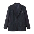 Dunkelblauer Nadelstreifenblazer mit schwarzen Blumenstickereien und Pailletten-Details - S / Schwarzes Oberteil