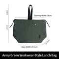 Legergroene nylon lunchtas met trekkoordsluiting en gemarkeerde afmetingen - Kalksteengroen