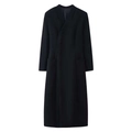 Cappotto nero in lana con collo alto e bottoni laterali mostrato in piano con vita sciancrata - S / Nero
