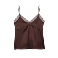 Élégant caraco en satin marron chocolat avec bordure en dentelle délicate et col en V - XS / Café