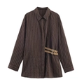 Chemise rayée ample pour femme en marron avec brides décoratives et boucles en métal - XS / Café
