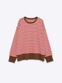 Détail d'un pull rayé rouge et blanc avec col et poignets contrastés en tricot côtelé marron - S / Rayé rouge et blanc