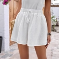 Damen-Shorts in Weiß mit hoher Taille, Schweizer Punktmuster und verstellbarem Kordelzug - S / Weiß