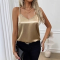 Camiseta de satén dorado para mujer con escote en V y tirantes finos ajustables suave - S / Champán