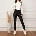 Gebreide damesbody met witte coltrui en zwarte broek met bretels en verticale strepen - S / Zwart-witte Strepen