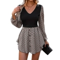 Short V-neck dress with black puff sleeves and letter print skirt in white variant - XXL / Black