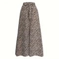 Detailansicht der High-Waist-Hose mit Leopardenmuster und passender Taillenschleife - S / Leopardenmuster